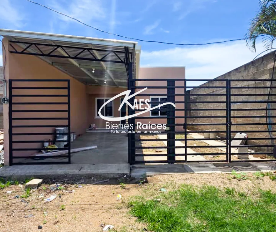 Casa con acabados modernos en Santa María del Real Olancho